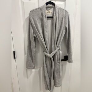 Ugg Woman’s robe size small